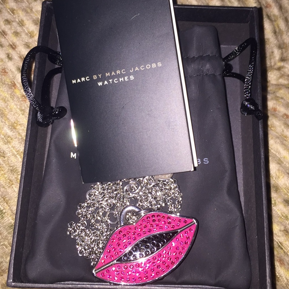 NEW Marc by Marc Jacobs Red Crystal Lips Necklace